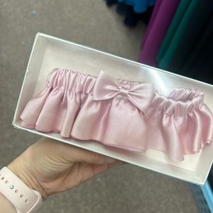 Pink garter